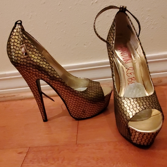 Urban rebel heels! - Picture 3 of 6